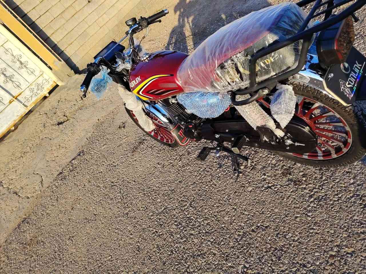 ياالله + جوه سوك انبيع 
سلام عليكم  : دراجه سونك اصلي 2024 شكل 25

لون: ماروني 
 
اوراق كامله 

سعره 750 وبيه مجال بسيط ***********

مكاني: ديالى بلدروز 

والي مايعرف بسعارهن ﻼ يكسر بحلال العالم 

نورنه بكلمه مثل وجهك الطيب
