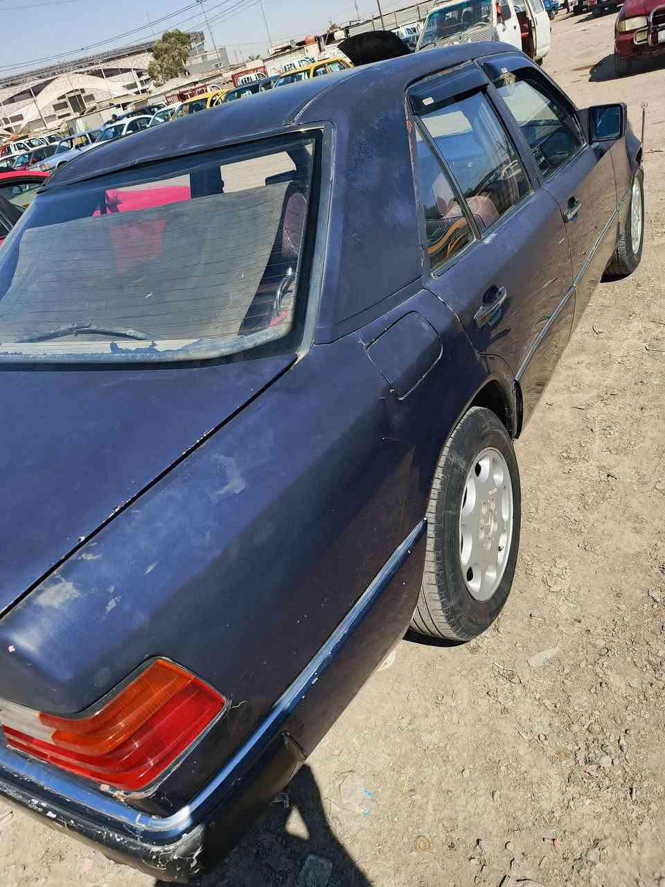 سلام عليكم مارسيدس دب 300 رقم بغداد انكليزي باسمي كير ومكينه بطه ٢ونص قواعد دبلات وضع الشركه كهربائيات كلها شغاله تبريد نقص راديتر تايرات نضيفه سيارة جارده بيها ضربه بالجاملغ الخلفي الايسر خياسات مابيها سعرها ٤٢ وبيها مجال العنوان بغداد الحسينيه المعامل رقم الهاتف ***********
