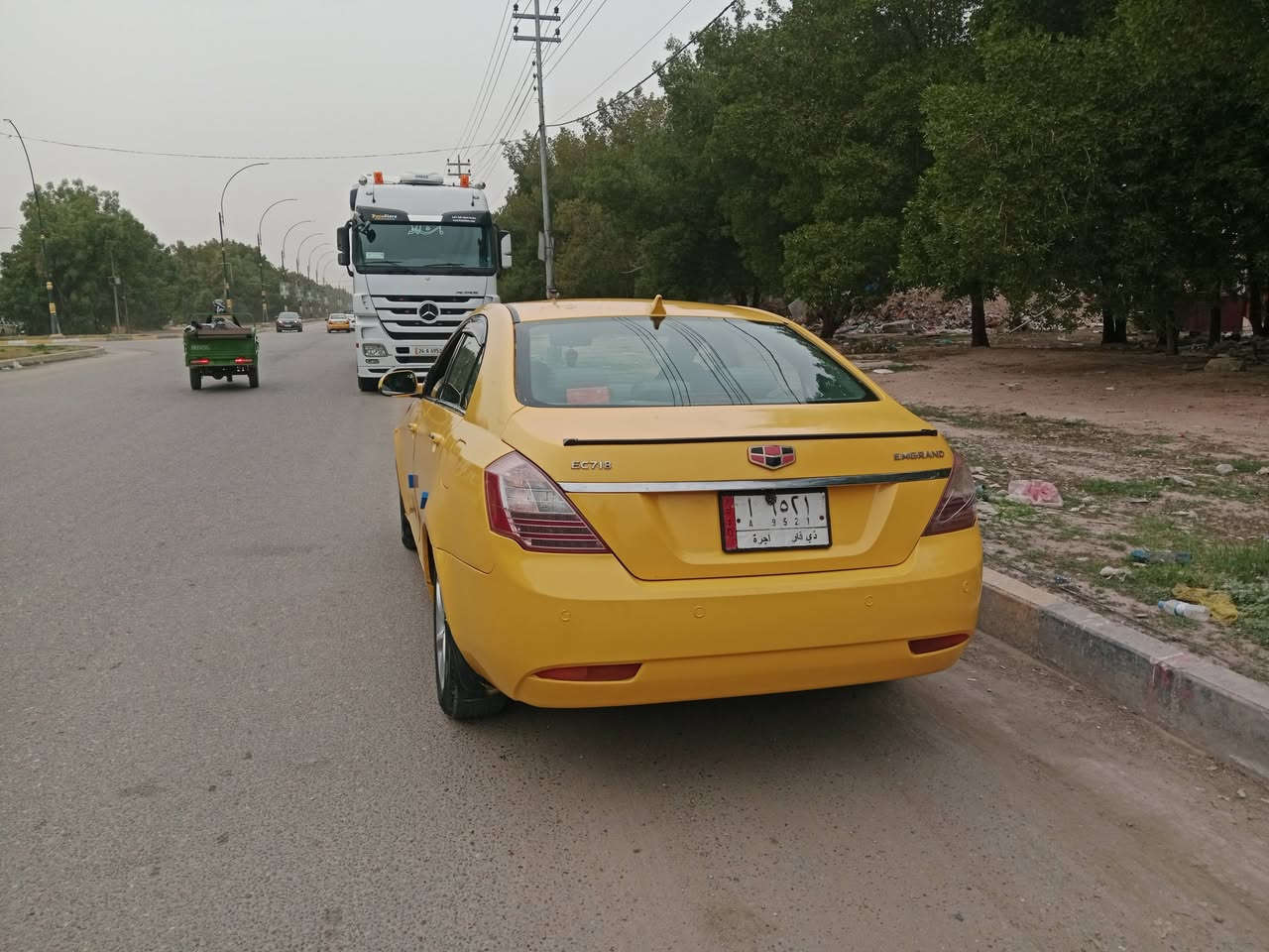 السلام عليكم للبيع ام كراند ec7 موديل 13 رقم ذي قار سنويه لل٢٨ مشروع وطني راعيها بكربلاء محوره كورلا (ادامه كامله /ملكطه الخياسات وصبغ عام بعد بس بوليش ) تبريد شغال
مصفره الهيئه وغرامات المكان كربلاء  
  السعر ٥٠ وبيها مجال بسيط للاستفسار ***********
