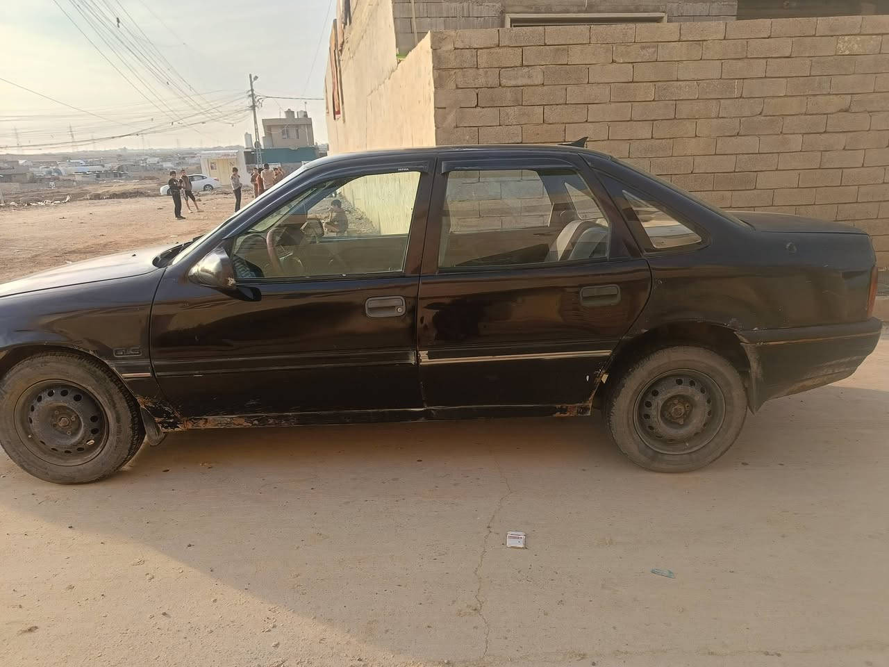 فكترا حجم 20 بلادي رقم جديد رقم مسطرة جديد شرط التحويل موديل 90 . السعر 35
***********
