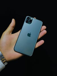 iPhone 11 pro max  ذاكره 64  دبل سيمكرت  بطاريه 85  نموذج m امريكي  جه...