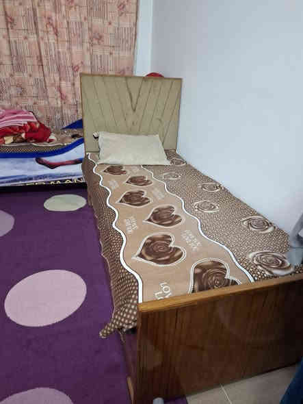 جرباية خشب صاج نفر مستعمل شي قليل جديدة وجه دوشمة ومع جكمجة العنوان برطلة اتصال بالرقم *********** / ***********
