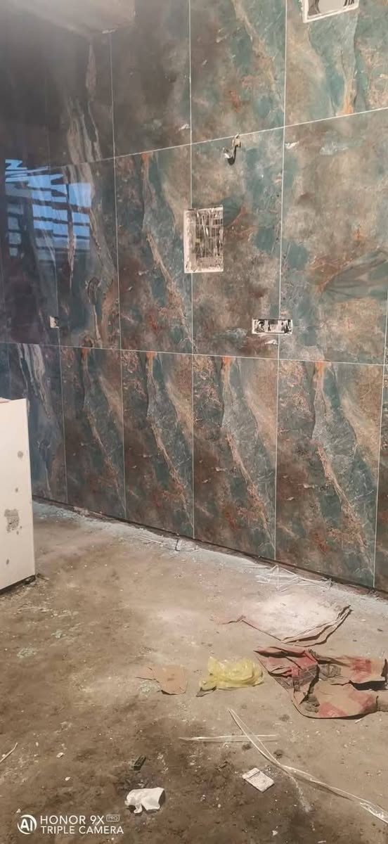 خلفه سيراميك ارضيات جدار شغل درجه اولى شرط خاص وتساب موجود متفرغين حالين ***********
