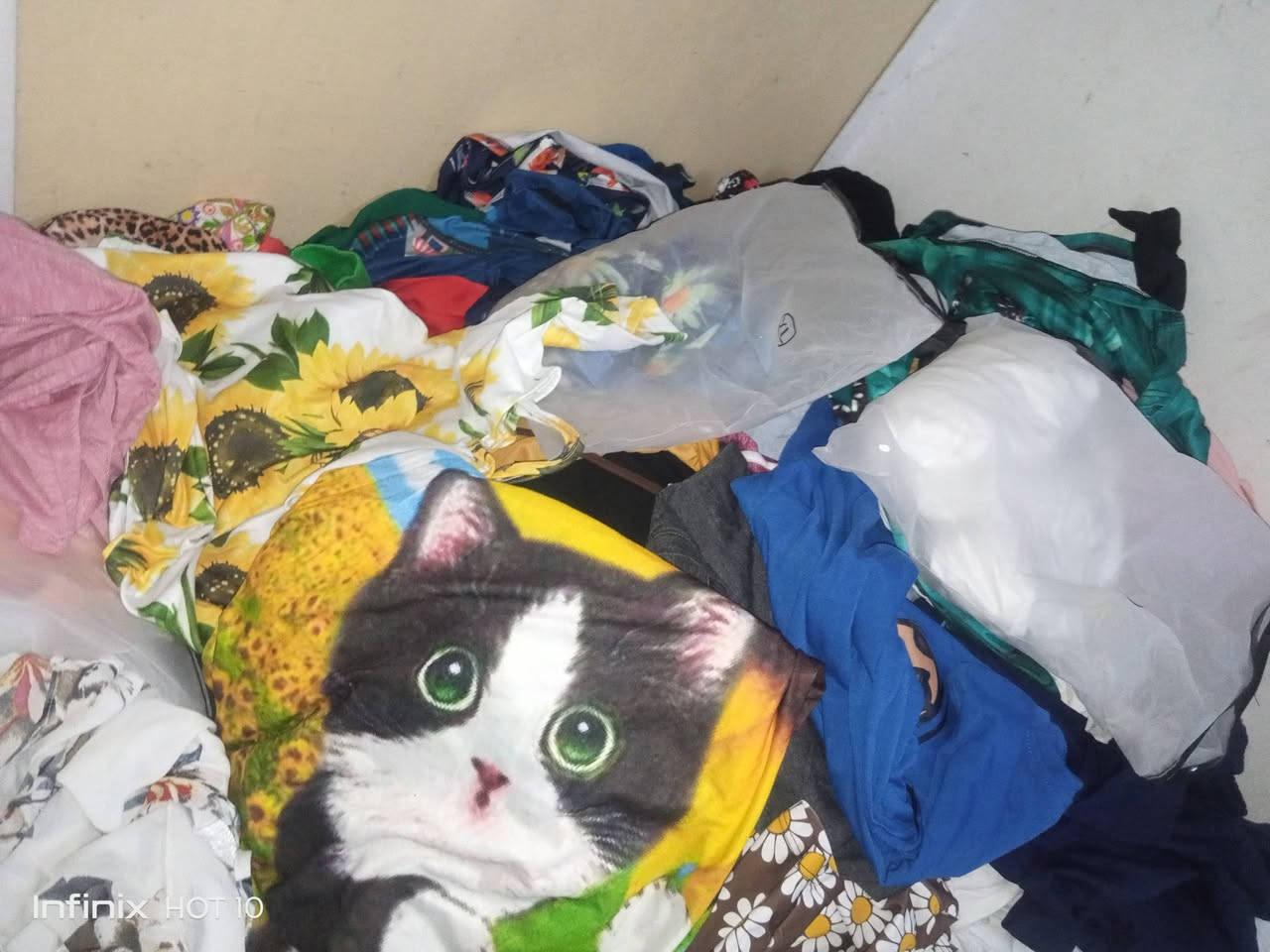 سلام.  عليكم.  للبيع شلعه ملابس سي ان نسائي 
لانجري عداد.  ٤٠٠. قطعه.  تقريبن. سعىر. ١٥٠ يعني. قطعه. بربع. تقريبن. توصل. خاص. شراي. 🌹🌹🌹


**إذا كنت صاحب هذا الإعلان وتريد حذفه لأي سبب، رجاءا أرسل رسالة إلى الدعم الفني**