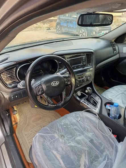كيا اوبتما مديل2012 رقم بغداد
امريكي حادث خشم الشاصي فقط 
 مكفول كفاله عامه من الصبغ 
فول مواصفات 1/1
بنراما شغاله طكتين 
بصمه تشغيل +ابواب
بصمه صندوق 
كشنات جلد+كهرباء .
كشن سائق خزن ذاكره .تحكم استيرن جهتين + شفتات ستيرن 
مانع انزلاق 
 تبريد ثلج منضومه جديده
 مري شفط واشير بالمري 
شاشه كامره شاشت اعطال
سماعات انفنتي 
 تحكم جهتيه شفتات ستيرن نضام ايكو 
كشنات جلد تبريد تدفئه كشنات كهرباء
 تبريدقطعتين وبعد بيهه مواصفات 
محرك 2000تيربو جديد صارلي تقريبا ١٥ يوم من شاده سياره جاهزه ماعايزه برغي
تبريد قطعتين سياره فوول للخير خنك 
السعر 107ورقه رقمي استفسار أكثر ***********
