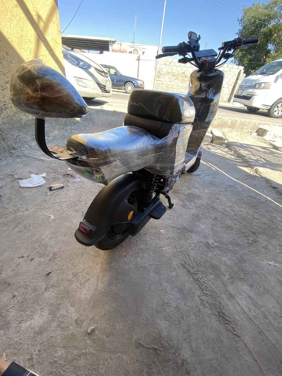 سلام عليكم أخوتي R9كفاله عامه مديل 2026دراجه نضيفه على وضع البلاد ماملعوب بيها سويجات ثنين صبمه كارت شاشه وياها مراياتها  انا مبدللها كفرات سعرها 400 مكاني بصره قبله متواجد خاص وواتساب***********راسل واتدلل
