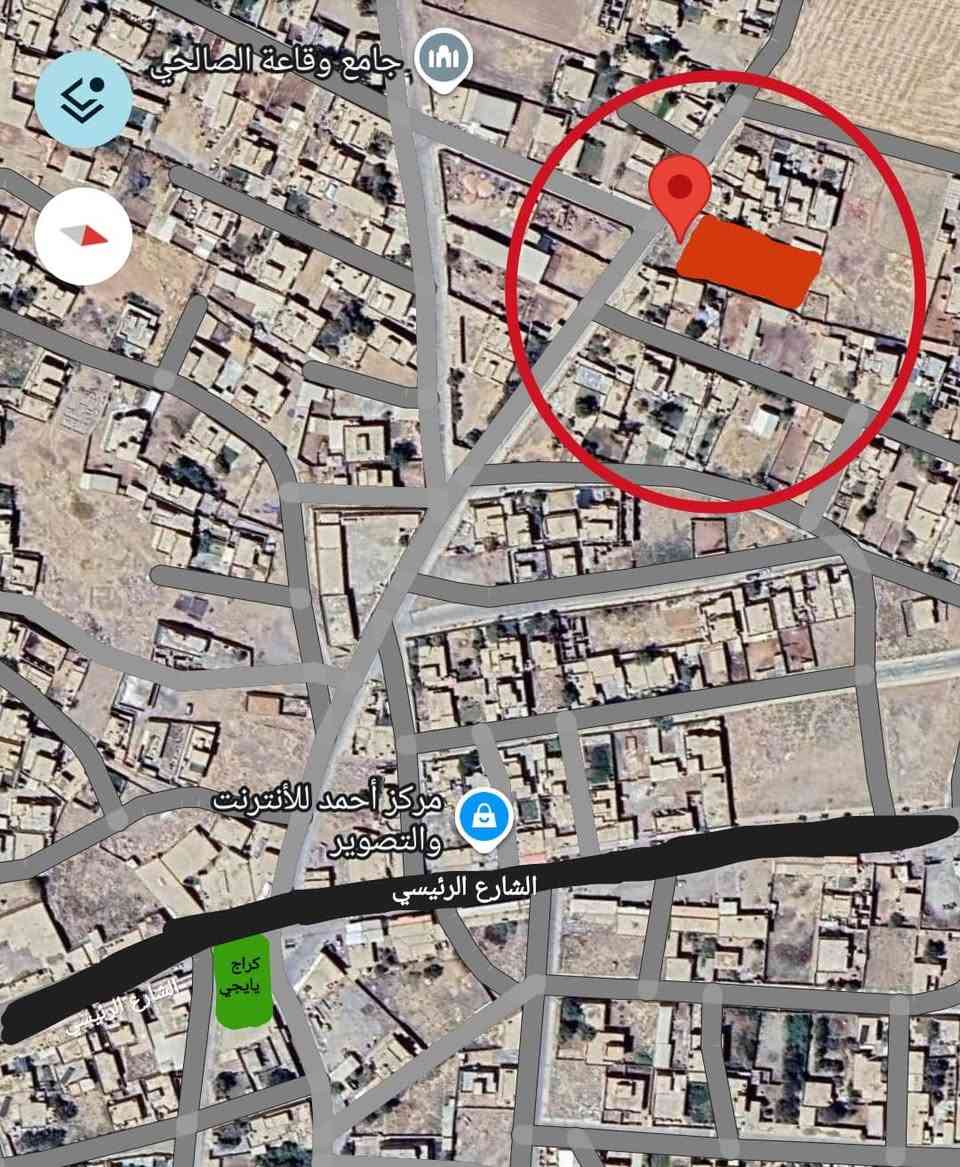 السلام عليكم
قطعة في منطقة يايجي 1792متر  واجه 28ونزال 64
بين بيوت اثنين صايره يعني مسيجه بالفرع المقابيل الكراج ومقابيل المدرسة سعرها 28 وبيها مجال ***********
