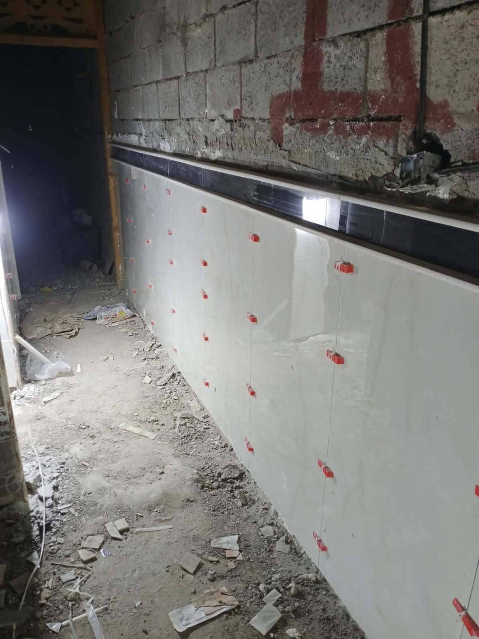 السلام عليكم مصري خلفه سيراميك بورسلين كاشي مرمر بآيات درج.شغل درجه اولى . متفرغ حاليا شغلي داخل بغداد *********** واتساب
