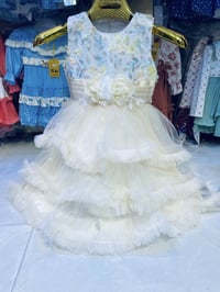 ملابس أطفال • موديلات راقية • مجاور صيدلية سعيد درويش