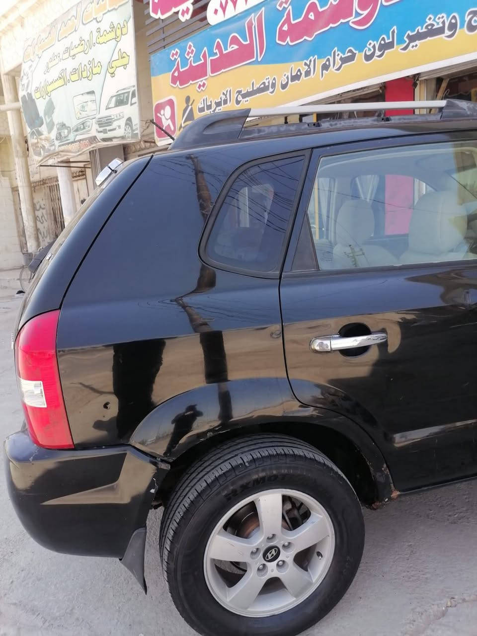 سلام عليكم اخوان مكلف بالنشر  بيع اومراوس حسب القناعه توكسان  ٢٠٠٧ امريكي بغداد انكليزي ٤سلندر حادثها جاملغ عكس السايق تعديل بسيط جوا دبه الزراكات بدون جوي  ولاصبغ تعديل فقط وربع الباب مال الصدر وهلال الجاملغ الخلفي سياره حلوه وجاهزه وتبريد ثلج السعر ٨٨ وبيها مجال واتساب ‎*********** بعقوبه مكاني
