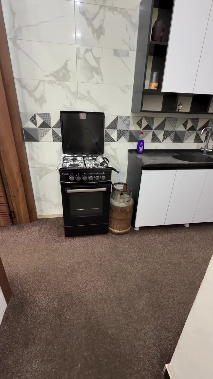 شقة مؤثث فول ديلوكس
🔹شقة للايجار في السيدية فول ديلوكس طابقين
🔹يحتوي على غرفتين(٢)نوم وصالة ومطبخ وصالة
🔹الشقة مؤثثة بالكامل كما موظح
🔹تقع في السيدية شارع الكويتي ٢٠متر
🔹للاستفسار: ***********
