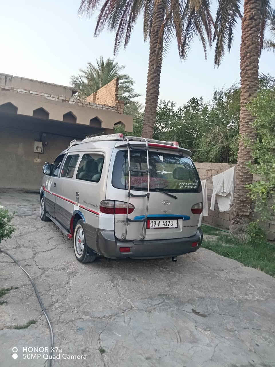 السلام عليكم  سياره هونداي ستاركس لبيع موديل 7 مفتوح 
محرك كير اكسن مكفول  حداديه صدر امامي خلفي جديد
تخم تايرات ابو الخط جداد دوشمه ارضيه وكشنات جلد 
سلف دينمه كمبريسر تبريد جداد عوسه التبريد بس صونده 
كهربائية كله شغاله شاشه سمعات كله شغاله رقم سياره كربلاء نكليزي بسمي مصفره هييه غرمات تحويل ثاني يوم 
المكان السياره بابل مشروع المسيب السعر 85 وبيه مجال   رقم الهاتف ***********  غير متوجد على فيس اتصل
