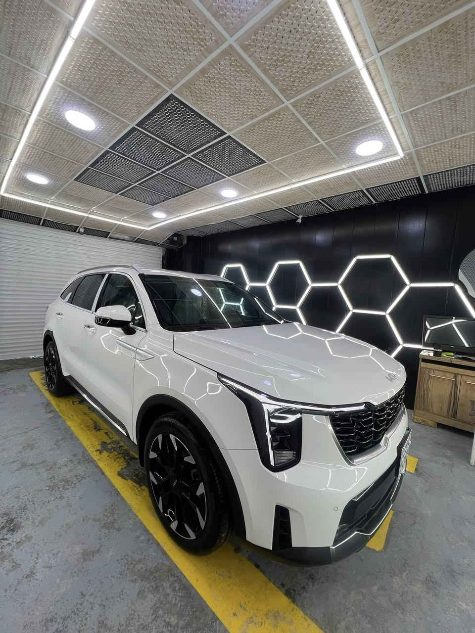 السلام عليكم
سورنتو موديل 2025 
 
 ماشيه 20  ألف اصل

ويل 20  بدون داتشو. هاي ام الضمان 
 
السياره جام حمايه بي        كفاله عامه السياره 🫸

ارضيات الشركه موجوده       *********** 
السعر 320 بي مجال  🔥📍 
مكاني الديوانيه
