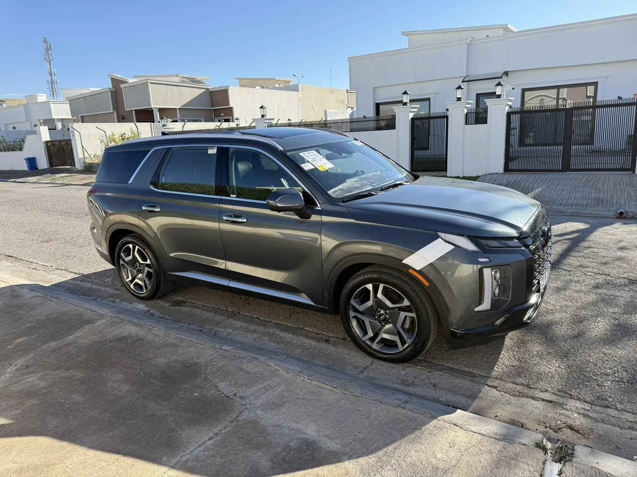 بلسايد
موديل ٢٠٢٤
فول مواصفات 
ماشيه ٢٤ الف 
اربع قطع صبغ
السعر ٢٢٠$ بيها مجال 
***********
مكانها بغداد الدوره
