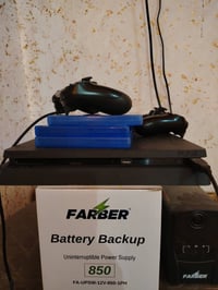 بلايستيشن 4 سليم مهكر • جوستيك x2 • ذا لاست 1+2