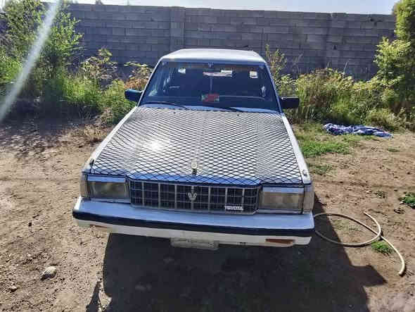 السلام عليكم
جمعة مباركة سوبر ٨٤ محرك كير شرط كهربائيات شغاله تايرات جدد سنوية ضايعة ابيع حبل بيع مستعجل من الاخير قفل ١٣    ***********
