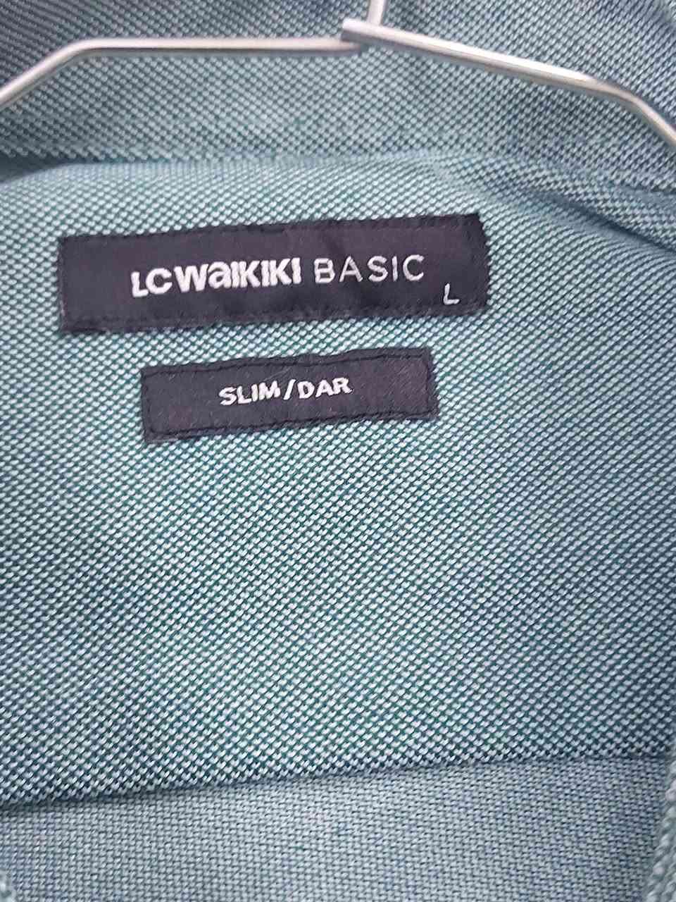 قميص جديد تركي 
قياس L يلبس وزن ٨٠ ك
يوجود توصيل


**إذا كنت صاحب هذا الإعلان وتريد حذفه لأي سبب، رجاءا أرسل رسالة إلى الدعم الفني**