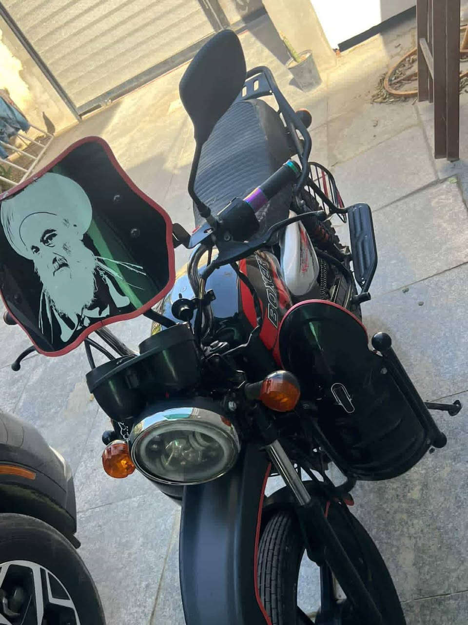 سلام عليكم بوكسر 21 مكينه دايون 200 للبيع 
اواق سكنر اكفلك سرقه مكاني حله رقم ***********
