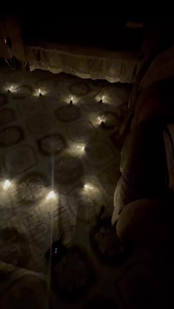 السلام عليكم توفرت نشره بهاذ الشكل
طول 14 متر 

شحن طاقه شمسيه 

وشحن تايبسي


**إذا كنت صاحب هذا الإعلان وتريد حذفه لأي سبب، رجاءا أرسل رسالة إلى الدعم الفني**