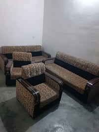 قنفات • للبيع