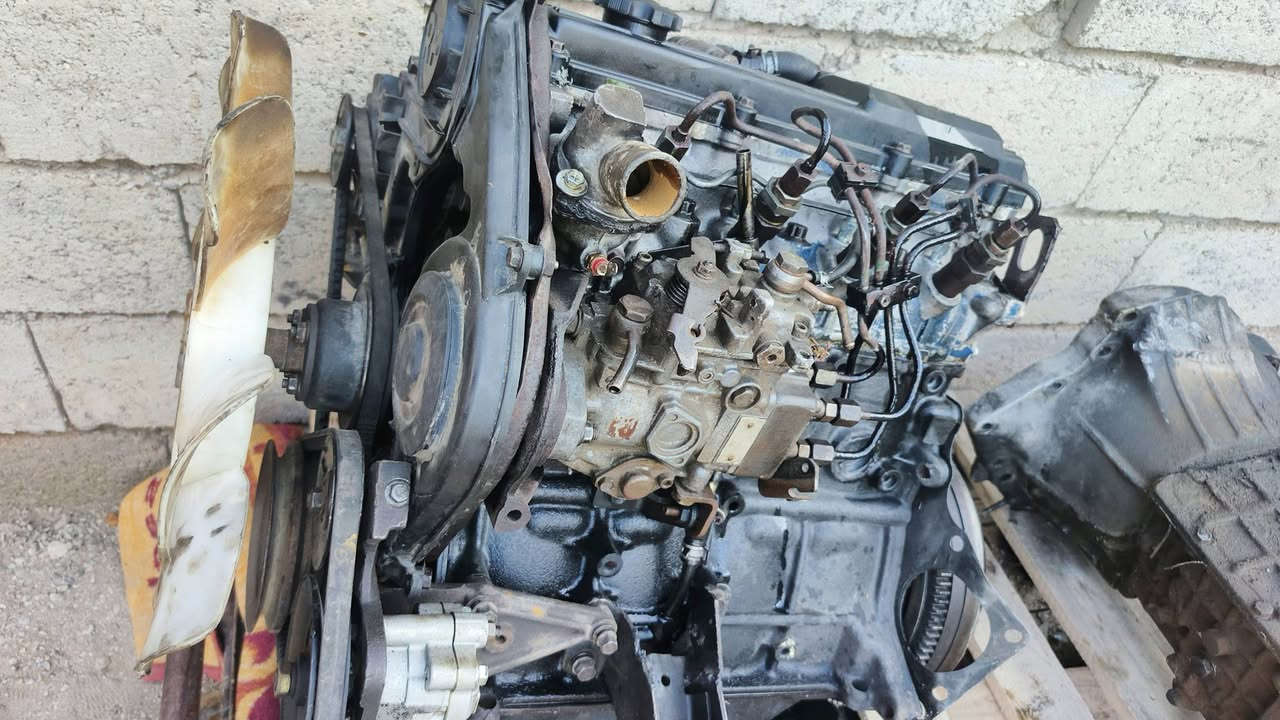 سلام عليكم محرك كاز  للبيع كاسر رنك  ابيع كوم حديد حجم المحرك 2200 سبورتج يرهم مولده هم لعنولن بلدروز *********** سعر 250
