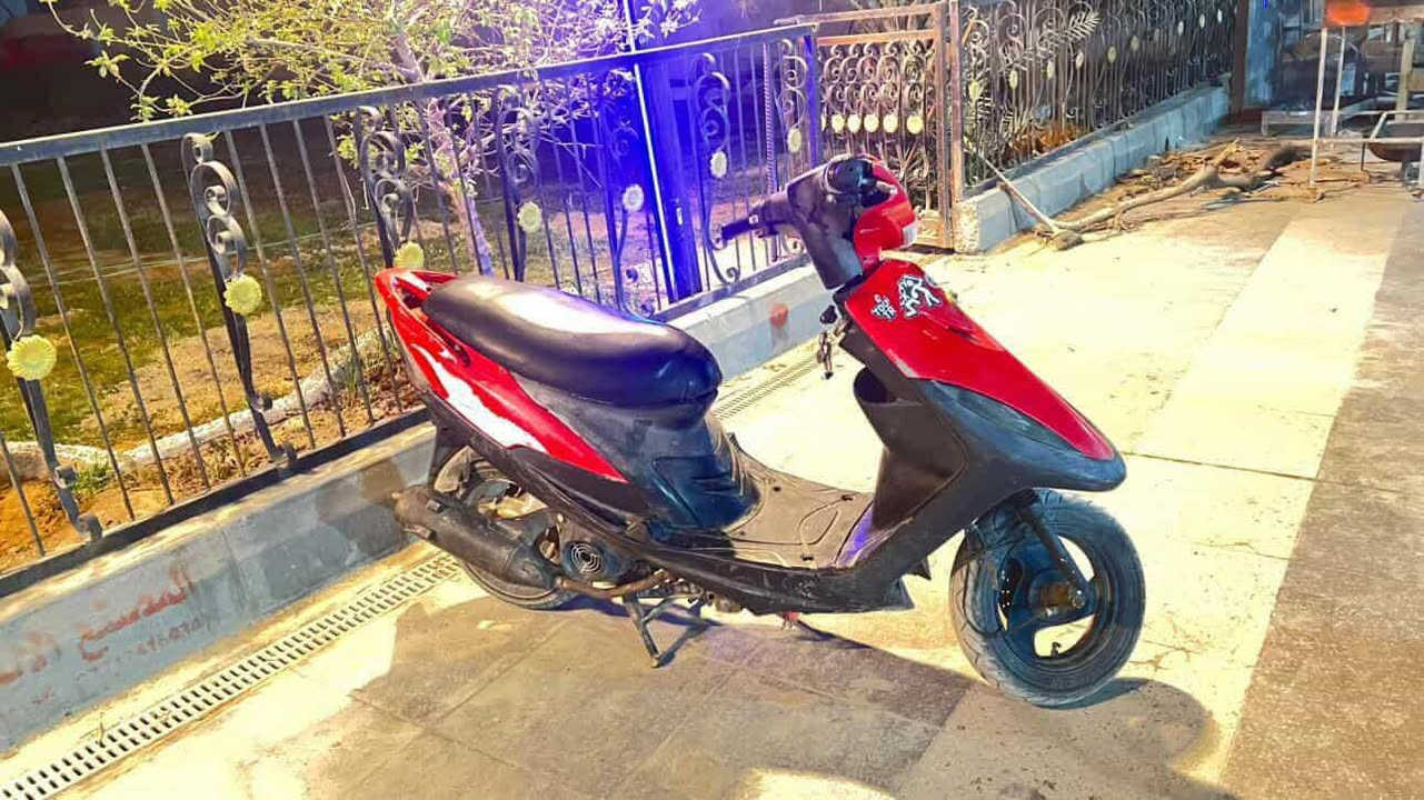 سلام عليكم ماكس عدله كفر بلاد لون مميز دراجه كله بلاد مابيه قطعه تجاري مختمه وي المكينه 19 ختم منفيسه وياه لايت بك لايت كله شغال بس السلف مايشتغل عوزه شخاطه الدراجه مفتوحه ولفات فقط سعره 550 وبيه مجال قليل مستعجل على بيعته مكاني ناصريه مركز بل صالحيه ***********
