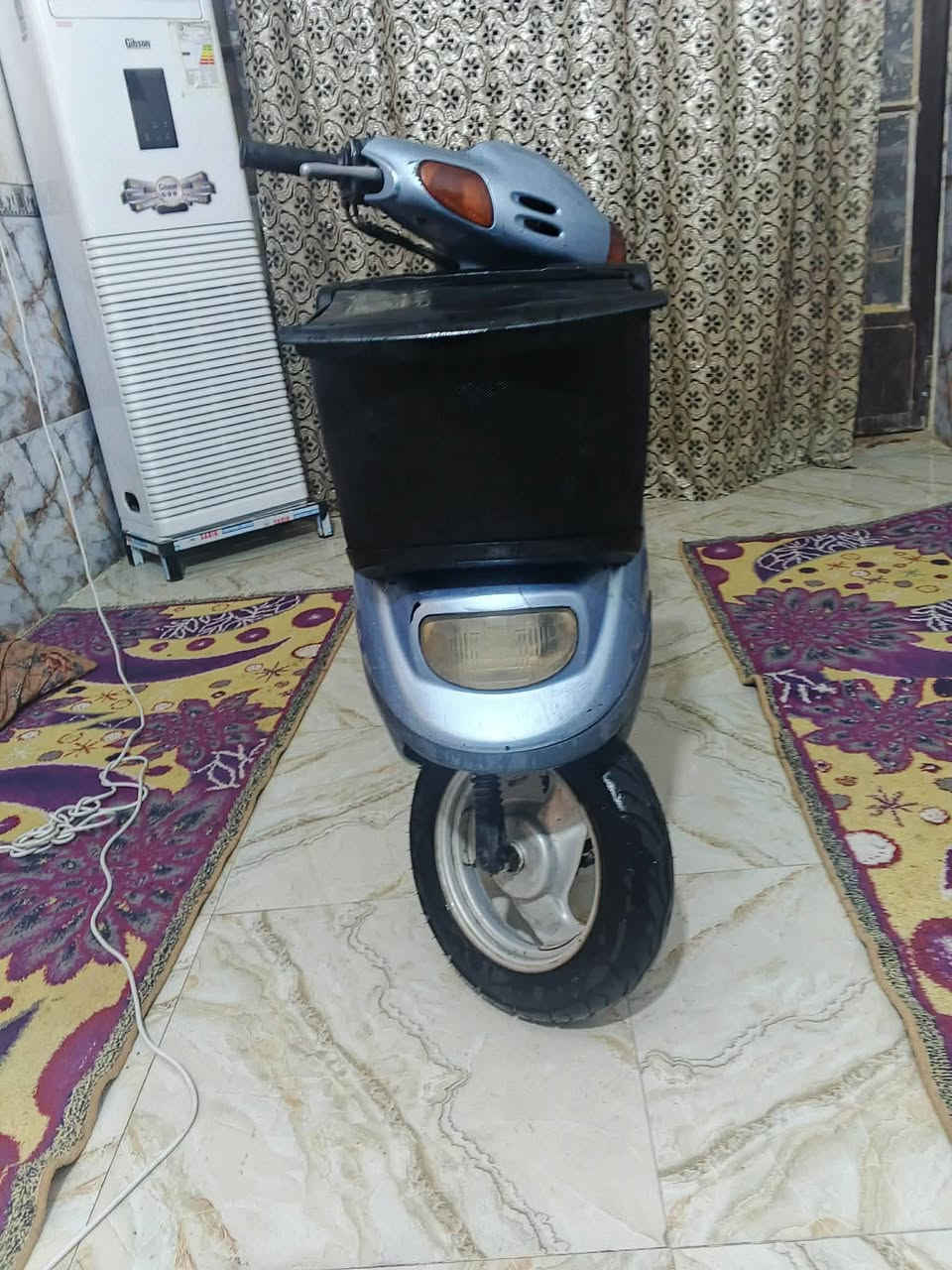 السلام عليكم دراجه منغولي للبيع موديل 2003كهربائياته كله شغاله سلف هندر ما مفتوحه سعر 450مكان كربلاء حي العامل ***********
