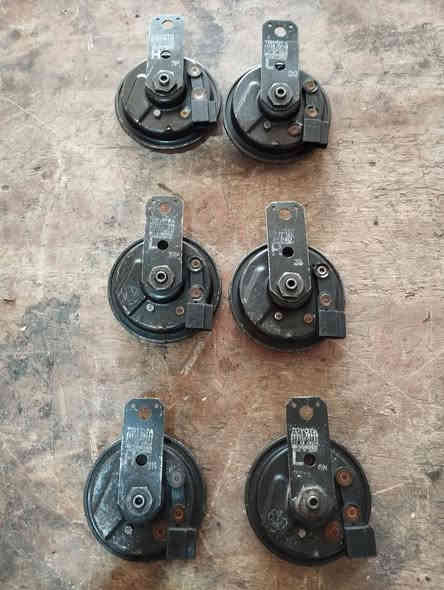 هورنات هارتوب ياباني اصلي TOYOTAسعرالزوج20الف قرب جسر الامام عل***********
