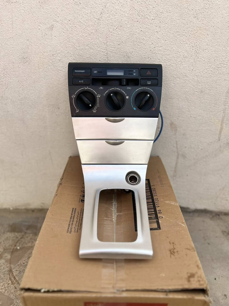 غراض كورلا 2001_2007
توصيل عندي 
واتس ئاب***********
