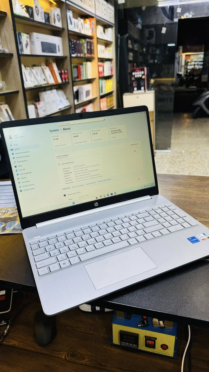 السلام عليكم
لابتوب hp
 كوراي 5 //جيل 12 // رام 8 //هارد 512 ssd
لابتوب نضيف مثل موضح بصوره 
سعر 350


**إذا كنت صاحب هذا الإعلان وتريد حذفه لأي سبب، رجاءا أرسل رسالة إلى الدعم الفني**