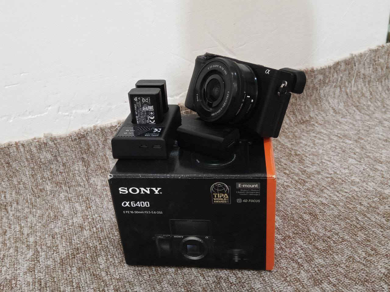 فرۆشنی خێرا
سۆنی 6400  +2لێنز

1لێنز 16_50  شەریکە
1لێنز 50ملیم 1.8
   2پاتری   + قایدەی شەحن

شەتەری تەنها 5k 
زۆرپاکەو تازەیە
نرخی 850$ معامەلەیەکی کەم

***********
