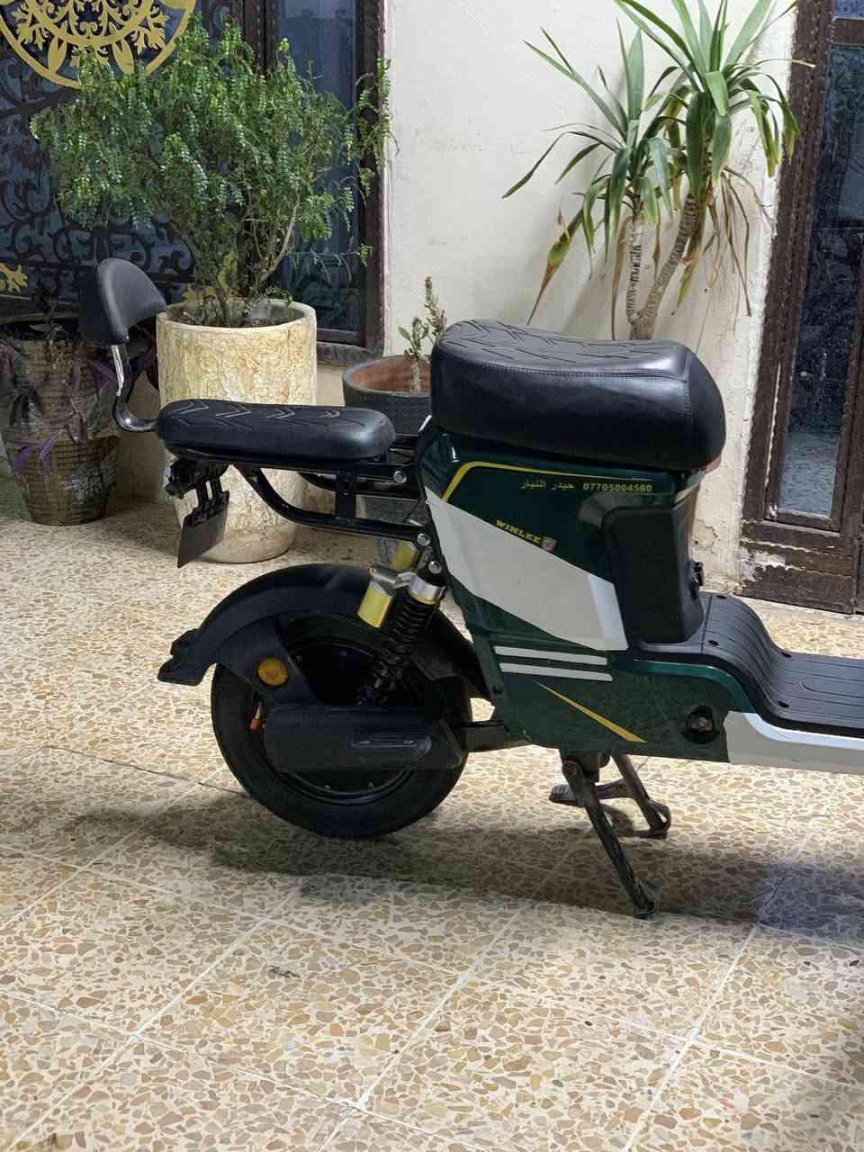 السلام عليكم
دراجه شحنR9 للبيع 

موديل 26 

تشغيل عن بعد 

خمس بطاريات دبل كبار32 امبير 

دبل اشاره+ اشاره يمين يسار 

نضام 4 سرع سرعه  109

نضام (P)

نضام (R) رجوع للخلف

 

قفل ستريرن 

جهاز انذار عن سرقة

المكان: كركوك دوميز 

📞الرقم  :***********

السعر:450 بي مجال قليل
