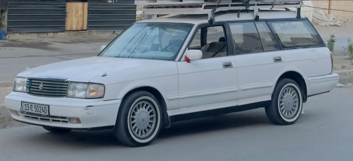 السلام عليكم كراون البيع موديل 1992 مكينة ففتي 2500 وسيارة كلش حلوة كهربائيات كله شغالة تحويل ثاني يوم سعر 80وبيه مجال مكاني بغداد *********** اي استفسار اتصال وتدلل
