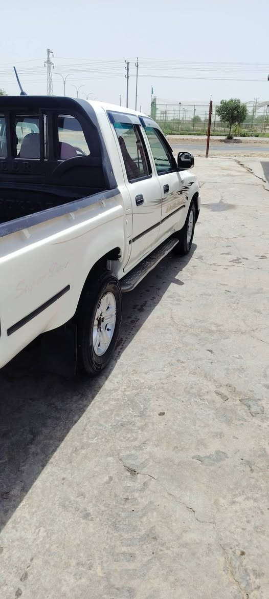 سلام عليكم دير للبيع موديل ٢٠١١مشروع وطني تحويل مباشر  رقم قادسيه سياره عله وضع مكفول كفاله عامه من ضربه وتبديل مكينه وكير وحداديه جديده تخم تايرات جدد مكانه ديوانيه البدير رقم *********** سعر ٥٣وبيه مجال
