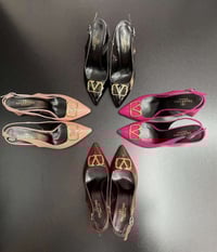 ملابس • من المصنع • قروب واتس