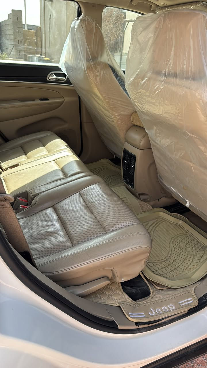 جيب شيروكي موديل 19 رقم أربيل الدولي نهاية السنوية 30 كامل مواصفات فئة لمتدد  مكفوله من الضربه والصبغ والتبديل للبيع أو المراوس بتاهو حصرا سته سلندر السعر 260 رقم التلفون *********** العنوان البصره طريق معمل الورق قرب سيطرة اللواء بالشمعه مقابيل رضا سنتر
