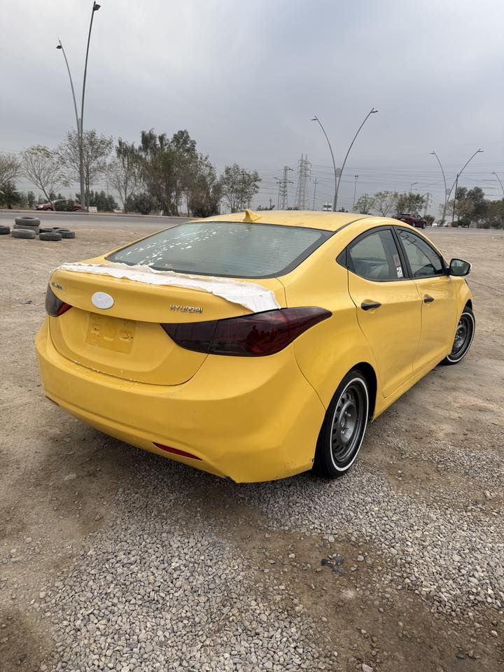 السلام عليكم شباب الانترا 2012 ليبل واحد بدون اي قطعه تبديل رقم نكليزي بسمي مكينه جديده 1800 دوش صدر امامي خلفي جديد كامله مناقصهة كلشي سعرهة 85 وبيهة مجال قليل للاستفسار *********** مكاني ديالى بعقوبه
