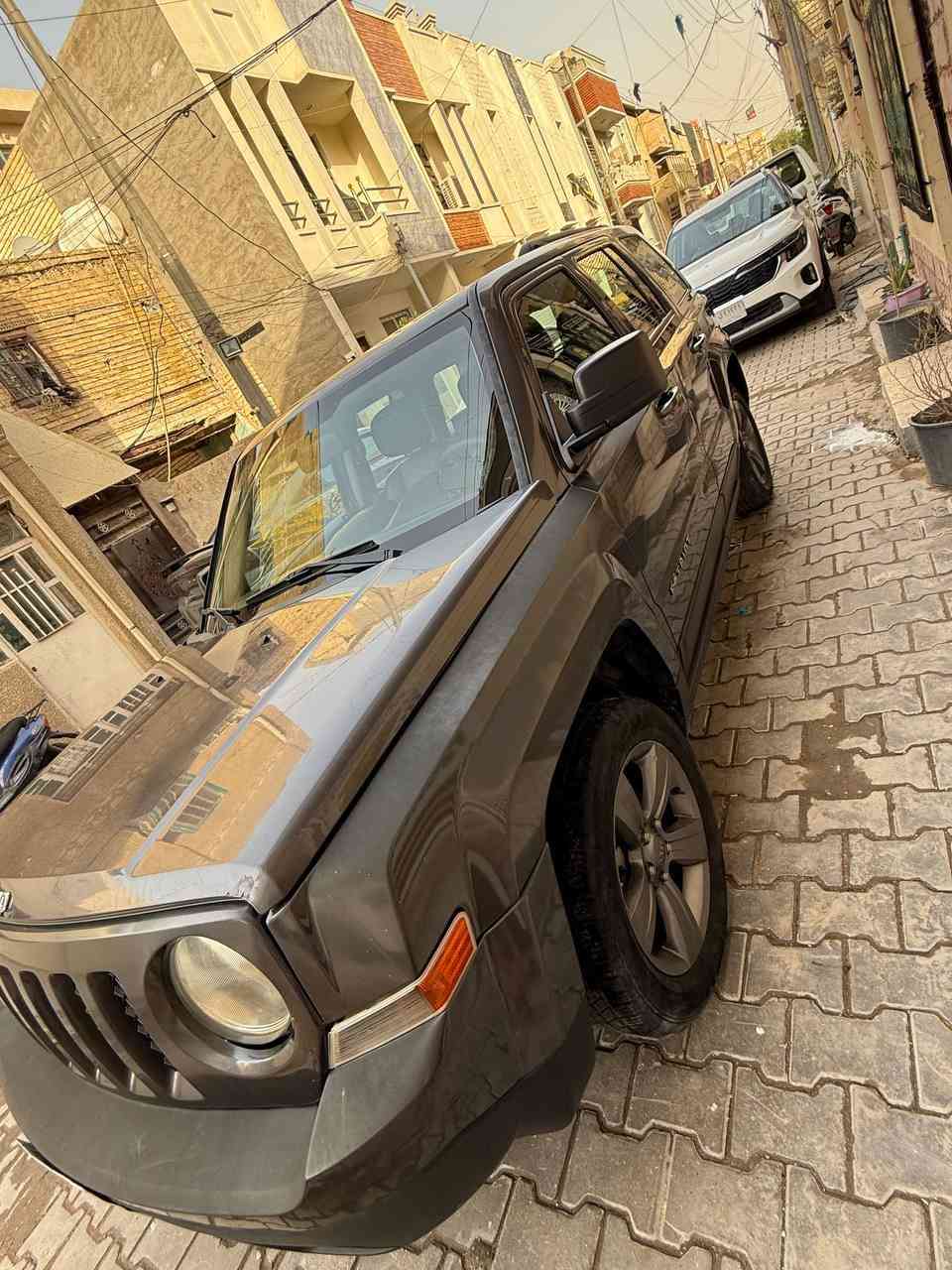 السلام عليكم 
للبيع فقط
جيب باتريوت 2015
محرك  2400cc اربع سلندر 
عداد المسافة 111 الف ميل 
المواصفات المعروفة للجيب
كير ومكينة مكفولات صدر جديد 
فتحة سقف 
خمس مقاعد جلد 
المقاعد الامامية تدفئة
كرسي السائق كهرباء 
مانع انزلاق 
رقم الشاصي :1C4NJPFAXFD367890
السونار مرفق بالمنشور
بغداد الكاظمية 
السعر :110 $ وبيها مجال
للتواصل : 
***********
***********
متوفر واتساب
