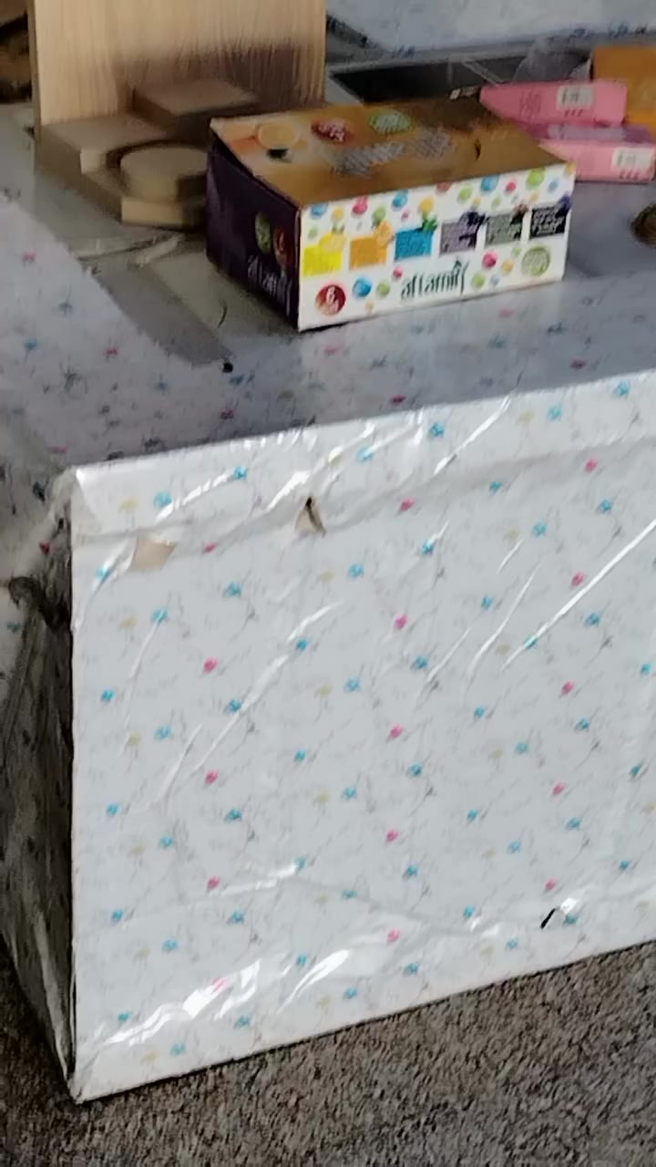 بلاش بلاش بلاش
تصفية غراض محل كامل للبيع
ميز ورفوف و بورد خشب و منزع ملابس تركي بابين
واشياء اخرى مكاني كركوك الماس
للاستفسار راسلنا على الخاص وتدلل


**إذا كنت صاحب هذا الإعلان وتريد حذفه لأي سبب، رجاءا أرسل رسالة إلى الدعم الفني**