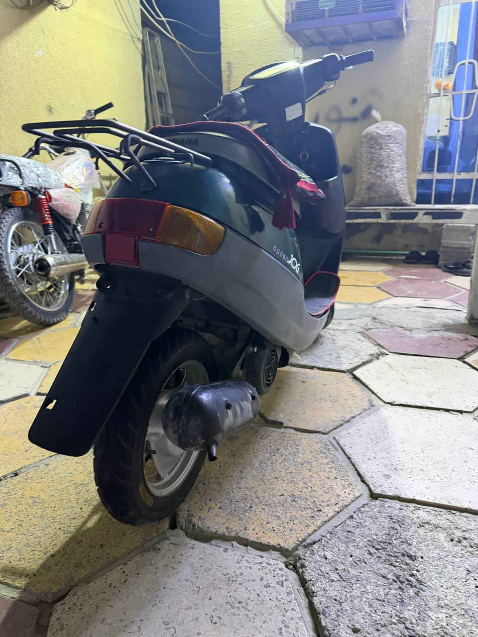 السلام عليكم دراجة بطة للبيع نضيفة مديل 94 كاملة من كلشي ما مفتوحة السعر 600 وبيهة مجال مكاني كربلاء الحر رقمي ***********
