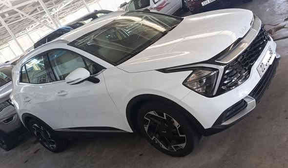 كيا سبورتج 2024 اربيل تريد وكاله أو تحويل خليجيه شركة نم .
فول مواصفات عدا البنوراما 
بصمه تشغيل عن بعد 
باي خلفي كهرباء 
كرسيين كهرباء 
شاشه كبيره متصله
 قطعتين تبريد 
سايد بريك بصمه 
ويل كروم 
لايت لد وعدسه 
مرايا شفط 
نضام ترحيب 
تحكمات ستيرن 
كشنات هيترات 
ستيرن هيترات
كاميرا اصليه 
حساس امامي خلفي 
تبريد بيانو 

معقوله من الصبغ والضربه والتبديل السونار مرفق مع الصور .

مكان السياره بغداد .

السعر 220 ورقه .

***********/غير متواجد على الفيس .
