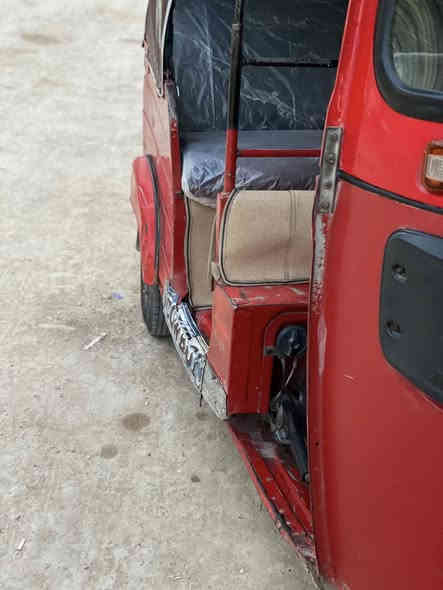 تكتك 2017اوراق مصطفى مكينه نضيفه لاتبخير ولا نضوح كهربائيات شغاله فقط يرادله تعمير دواسات والهلال سعره 2500مكاني مدينة الصدر رقمي ***********
