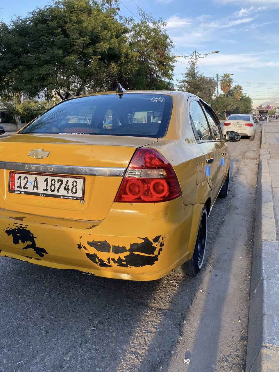 السلام عليكم افيو موديل 2009كوري هزه وسنويه جديد محرك وكير استره محور رقم نينوى دولي بسمي الضرر صفحت السائق التكم مضروبه مكاني موصل السعر٤٢وبيها مجال /***********
