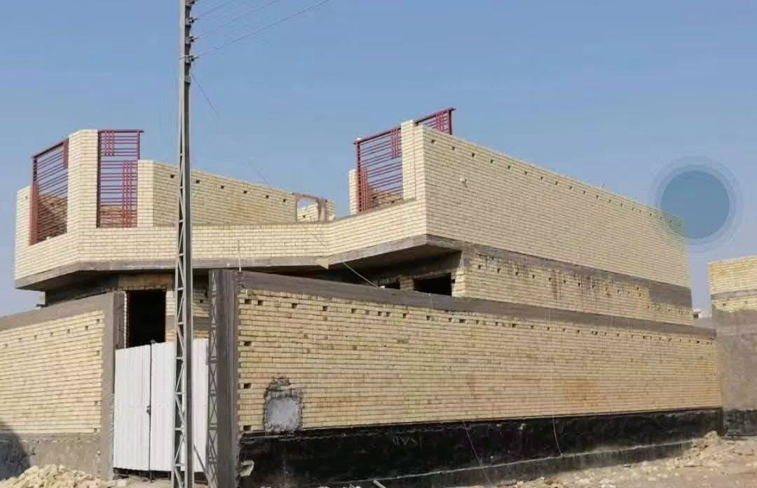 خلفات بناء شغل مضبوط وزن وتنظيف ولتزم بل موعد مفرغين حاليا ***********  بيه وتساب
