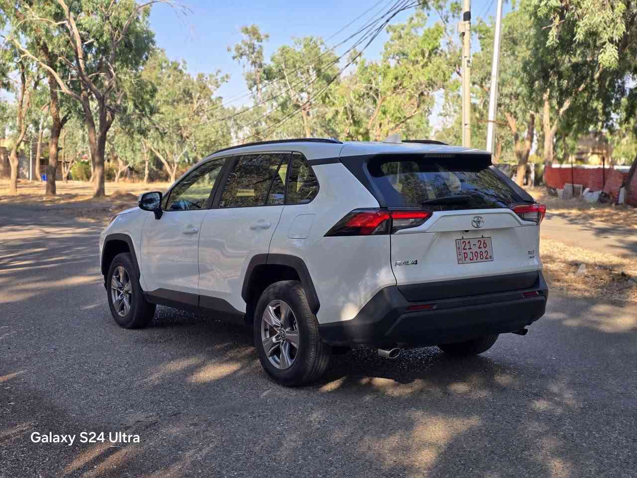راف4 امريكي موديل  2024  XLE AWD
ماشي  ٢١ الف فقط
بدون صبغ و تبديل 
بدون دواخل 
يترقم اربيل 
سعر  236 
***********
