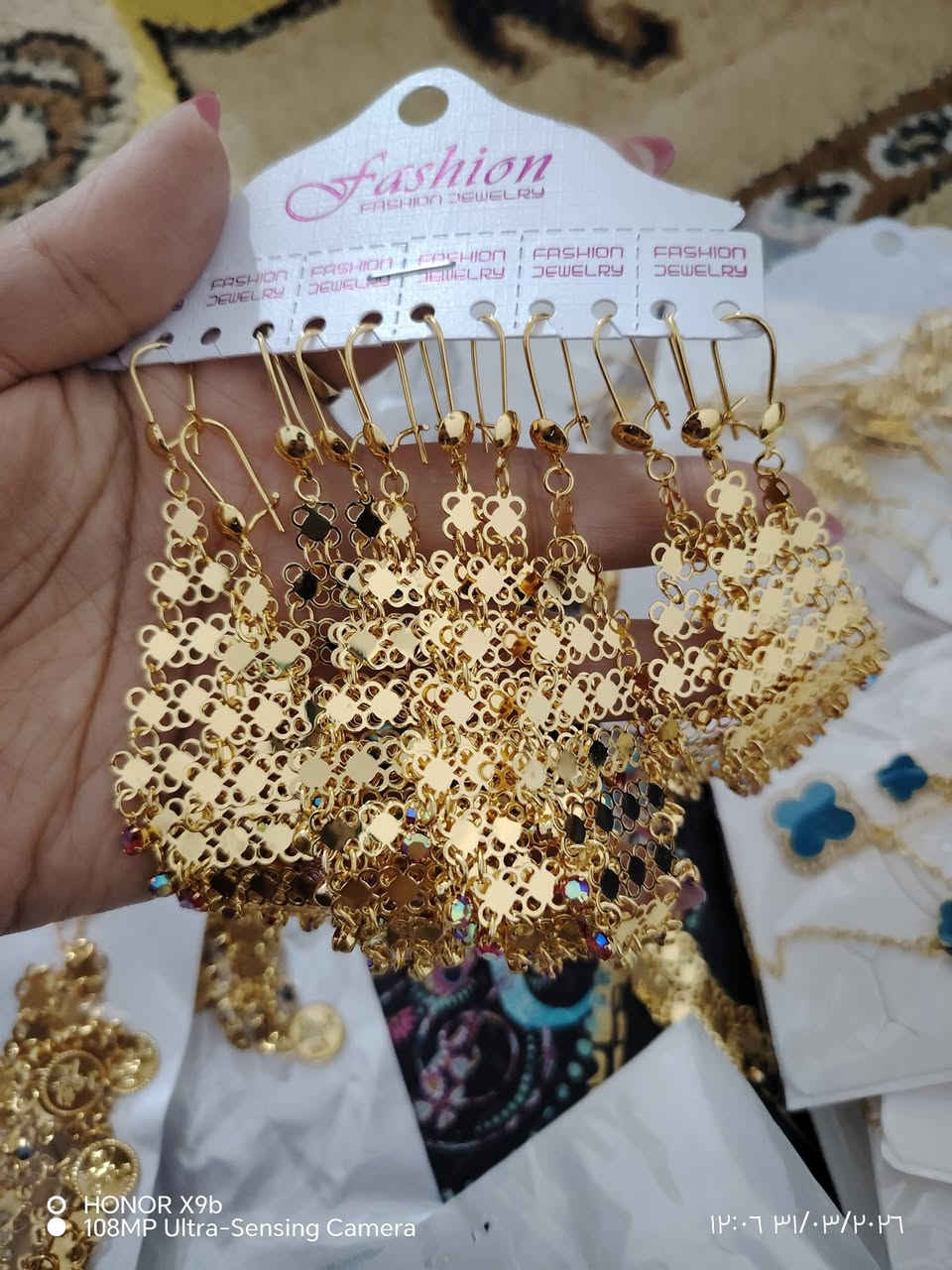 ذهب برازيلي طلاء ثابت اسعار مناسبه يوجد توصيل داخل الكوت 
🌹🌹🌹❤️❤️❤️


**إذا كنت صاحب هذا الإعلان وتريد حذفه لأي سبب، رجاءا أرسل رسالة إلى الدعم الفني**