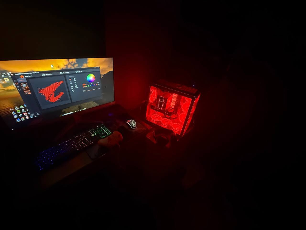 السلام عليكم
تجميعه للبيع 
مواصفات :
كرت شاشة: 4070super Asus dual

معالج: i5 14400f

لوحة الام: gigabyte gamingx b760m

تخزين SSD 1T teamgroup mp44l gen4 صحه 96%

رام: aorus gigabyte 16gb (8X2) 3733Mhz + 2 demo sticks

تبريد:sama KA600DW

مزود طاقة: Rocket 750W bronze

Case: Xigmatix White
السعر 1,650,000 
المكان ذي قار 
للتواصل 7861437866


**إذا كنت صاحب هذا الإعلان وتريد حذفه لأي سبب، رجاءا أرسل رسالة إلى الدعم الفني**
