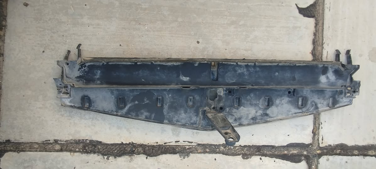 للبيع راديتر حاويه اصليات السعر الكلي 160/الف واتساب ***********
