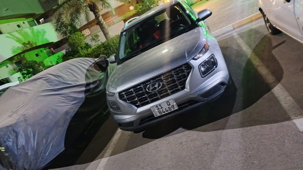 السلام عليكم هواندي  ڤينو موديل 23 فول
الحادث والسونار كله موجود واضح كدامكم 
موصفات سياره فتحة سقف رادار امامي نقطة عمياء شاشه كبيره شاشه اعطال وباقي مواصفات معروفه رقم جديد وسنويه كذالك مكاني  بغداد السعر 120 الاستفسار اكثر اتصال ع رقم ما متواجد فيس ***********
