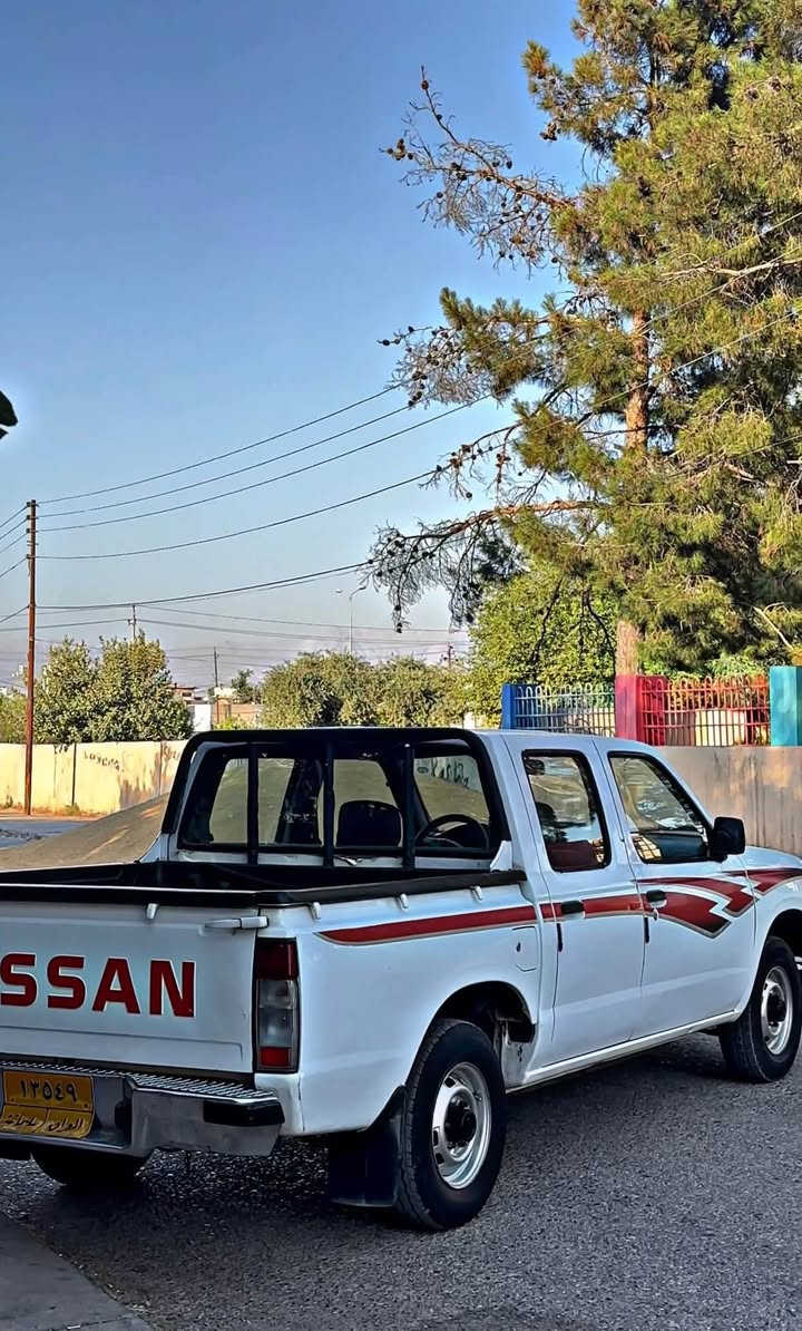 نیسان مۆدێل ٢٠٠٠ 
تەبردو باوەر  گێر و مەکینە بەشەرت 
٢بارجەی بۆیاخە  سەنەوی بەسەرجووە 
سعر ٧٥$مجال
ژ.م / 
*********** واتس و ڤایبەری لەسەرە السليمانية, العراق
